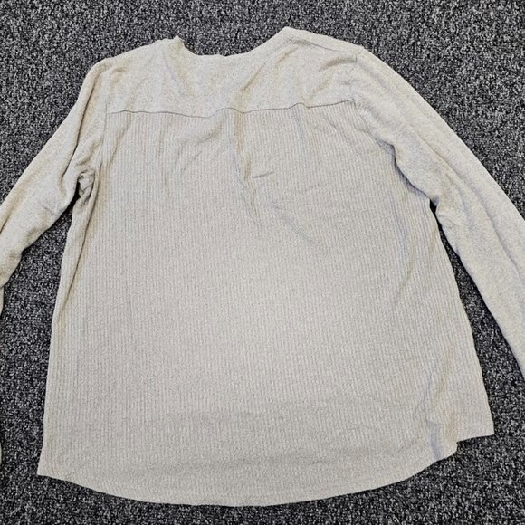 BOGO🎀Bundle of two Long Sleeve Tops- Size Large - Picture 5 of 8